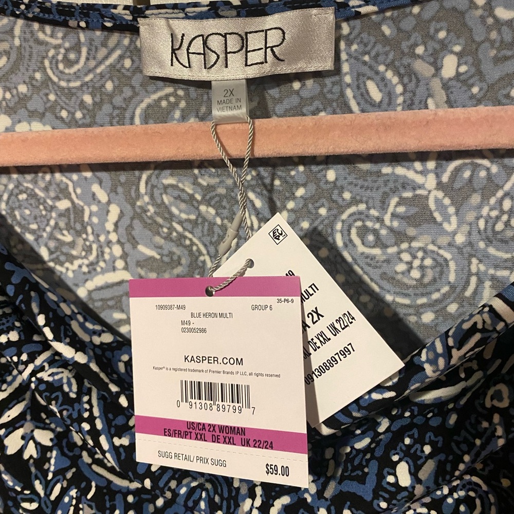 Kasper Navy and White Paisley Sleeveless Cowl Neck Blouse - Picture 5 of 6